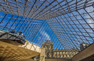 Louvre 2025: Beleza e História Sob o Mesmo Tecto